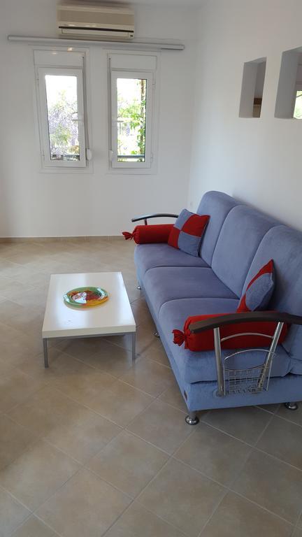 Nautilus Apartments Lesbos Island Buitenkant foto